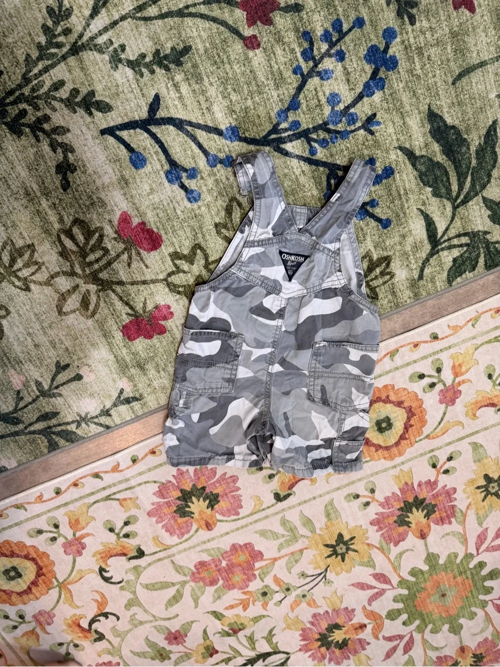 Y2K OshKosh B'gosh Gray Camo Short Overalls 12 Months Baby Boy Like New